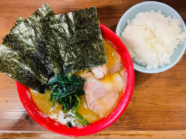 「ラーメン、ライス」@吉祥寺 武蔵家の写真
