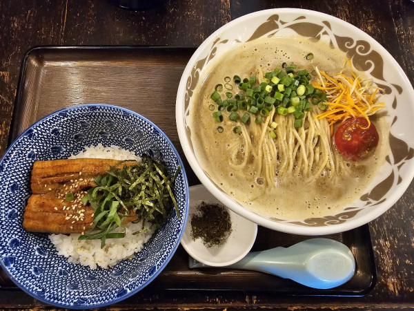 「【限定】ウナギより鰻（鰻ラーメン＋鰻丼）　2500円」@煮干結社 弘前店の写真