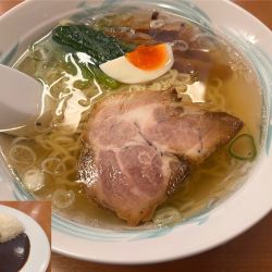 支那そばと半カレー