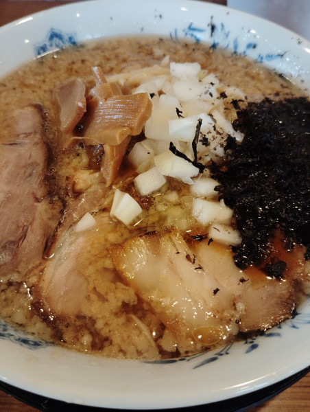 「背脂らーめん」@らーめん みずさわ 吉田店の写真