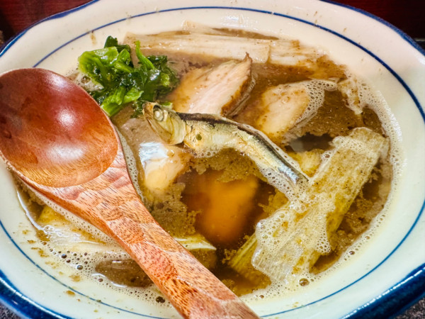 「かけラーメン【1000円】」@烈志笑魚油 麺香房 三くの写真