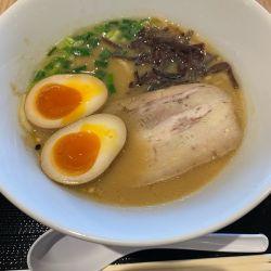 味玉鶏白湯しょうゆそば