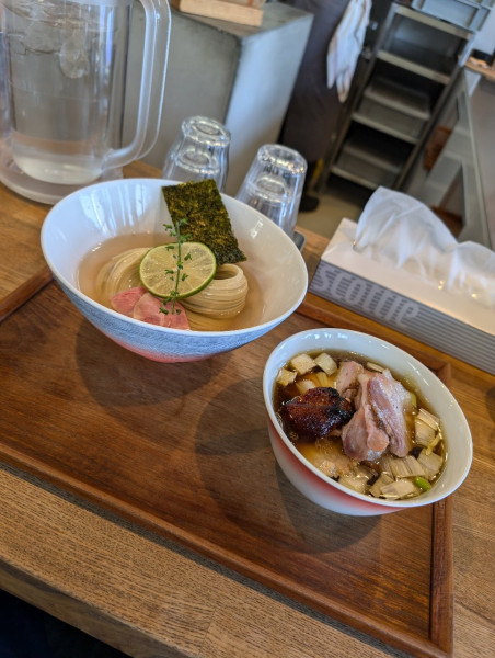 「昆布水つけめん ちょい肉増し 醤油 並」@YOKOKURA STOREHOUSEの写真