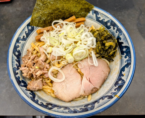 「坦々まぜそば1000円」@兎に角 柏店の写真