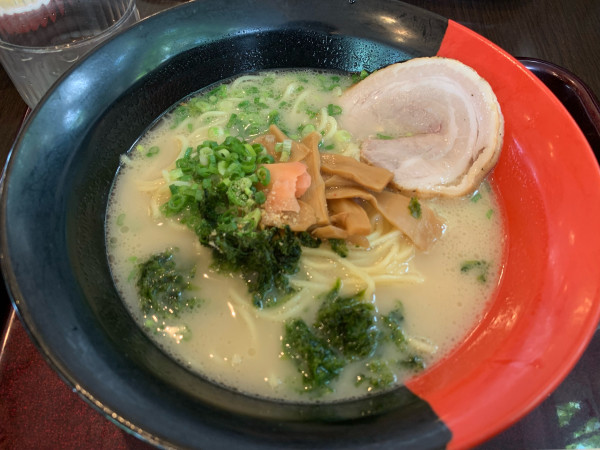 「あご出汁とんこつ」@西海製麺所 よみうりランド店の写真