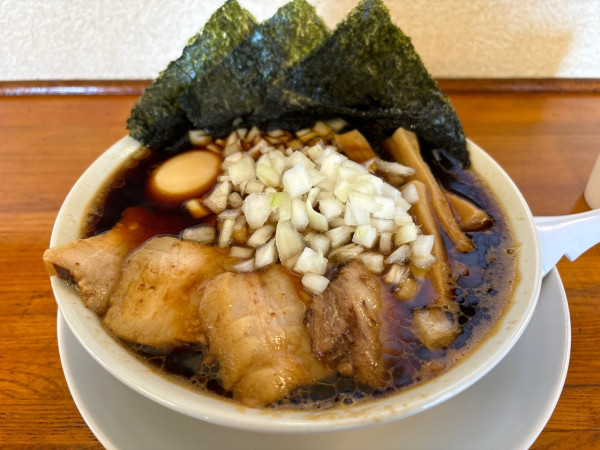 「黒特製ラーメン」@えびす家の写真