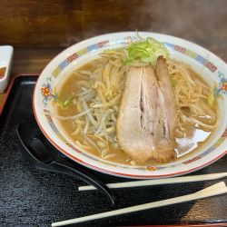 仁G郎野菜増しラーメン　麺大盛り　野菜300g