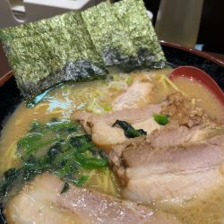 チャーシュー麺大盛り