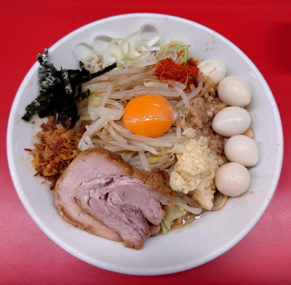 「汁なし+うずら(1160円)」@ハナイロモ麺 吉祥寺本店の写真