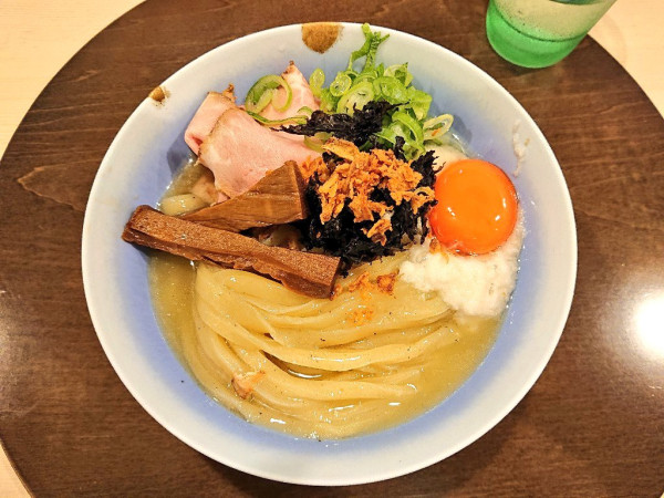 「【限定】きびなご煮干しとアジ煮干しの汁なしニボコン」@手打麺祭 かめ囲の写真