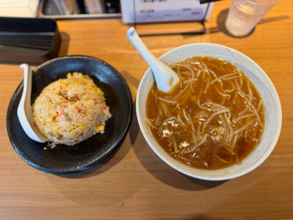 「モヤシソバ850円＋チャーハン800円」@NARUTOの写真