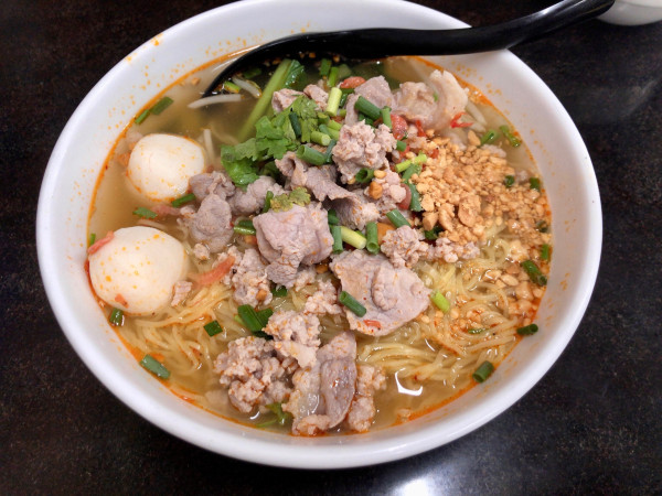 「クゥイッティアオムー トムヤム　1050円」@J’s storeの写真