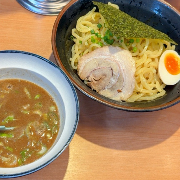 「濃厚魚介豚骨つけめん1,100円」@横濱家系ラーメン たくみ家 水戸南店の写真