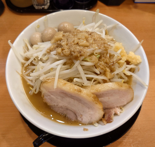 「ラーメン小＋うずら(1000円)」@豚のトリコの写真