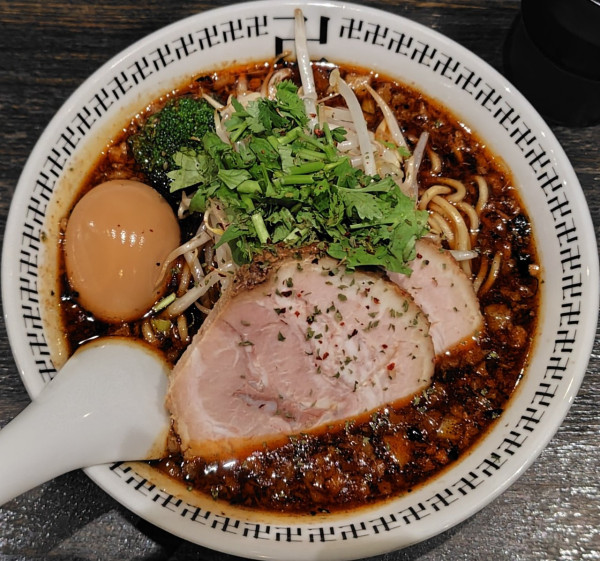 「スパイス・特製ラーメン 1430円」@スパイス・ラー麺 卍力の写真