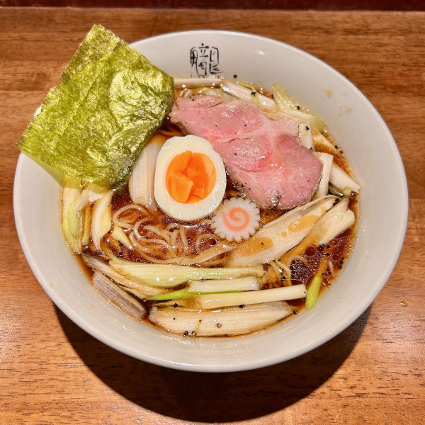 ネギと胡椒の王様中華蕎麦（1000円）＋軍鶏の塩白湯（1000円）