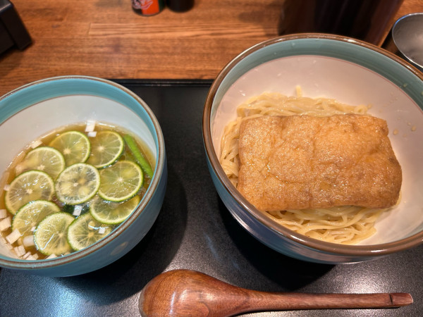 「すだち冷やしつけ麺」@中華蕎麦 きつねの写真
