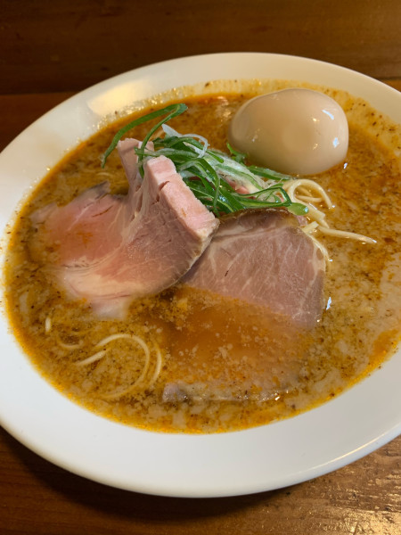 「たまごチャーシューたんたん麺」@さんくるげの写真