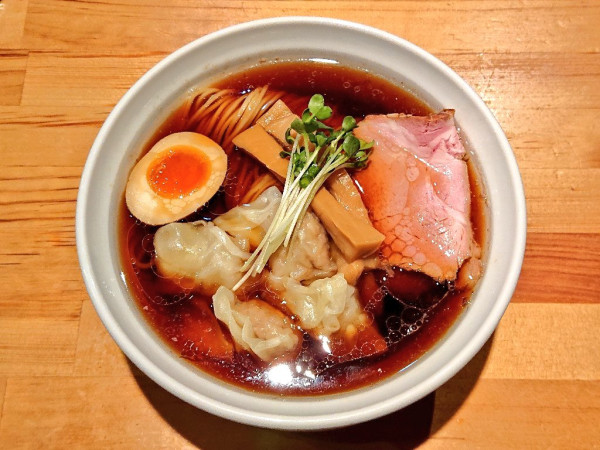 「わんたん中華そば(醤油)」@いしかわやの写真