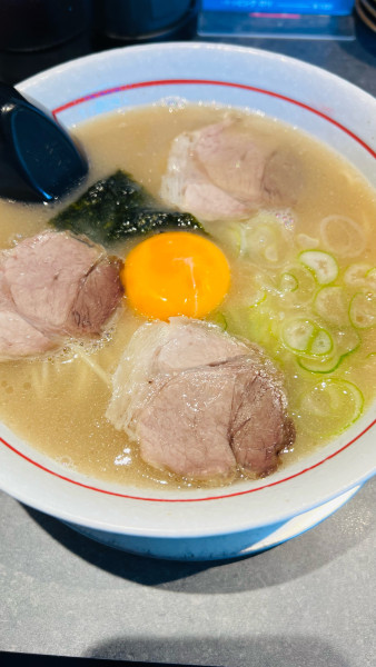「卵入りラーメン」@幸陽閣の写真