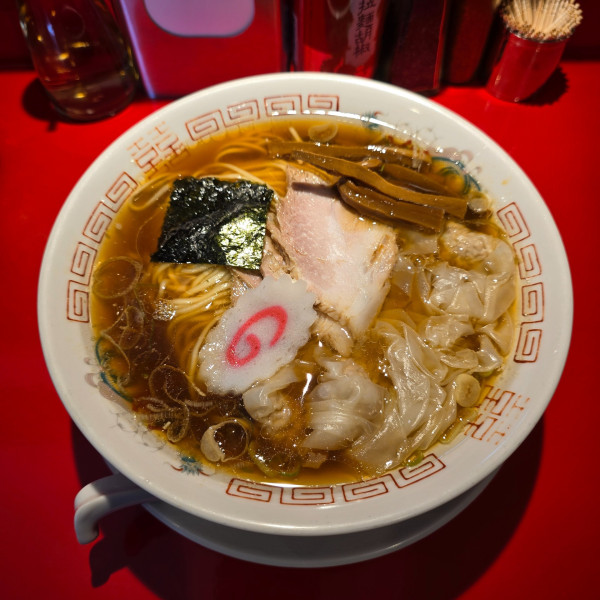 「ワンタン麺」@マルフル食堂 市役所通り店の写真