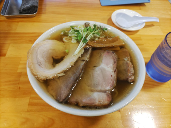 「チャーシュー麺(煮豚(肩ロース)(バラ)吊し焼き)」@一乃胡の写真