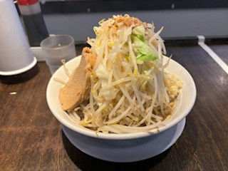 「国産豚ラーメンミニ（300グラム）」@豚仙人 藤沢店の写真