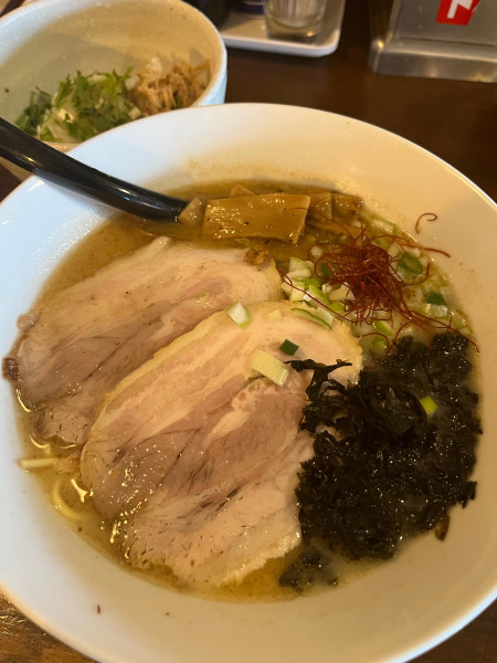 「えび塩ラーメン」@ら麺 はちにの写真