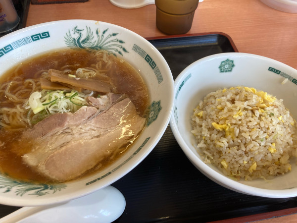 「中華そば半チャーハンセット」@日高屋 戸田駅前店の写真