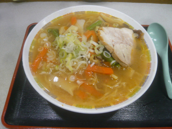 「味噌ラーメン（野菜）」@かめやの写真