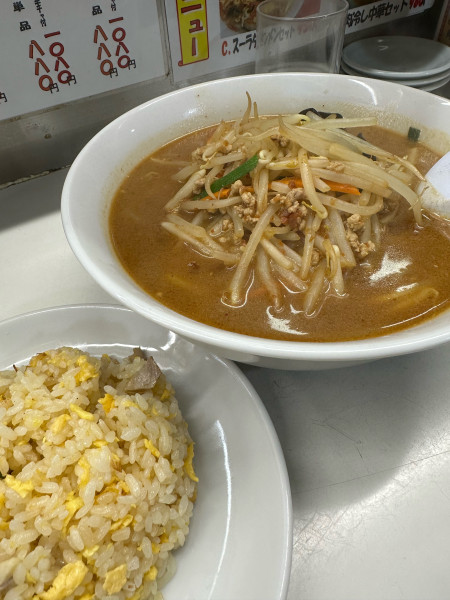 「みそらーめんセット1050円」@味の中華 味の兆楽の写真