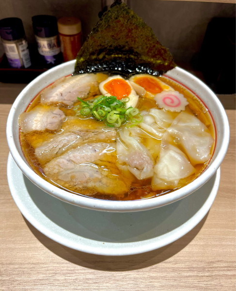 「特製中華そば」@山形中華そば 麺や 一球の写真