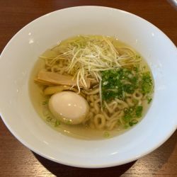 一乃瀬らーめんと卵黄のせそぼろごはんセット半熟味玉トピ