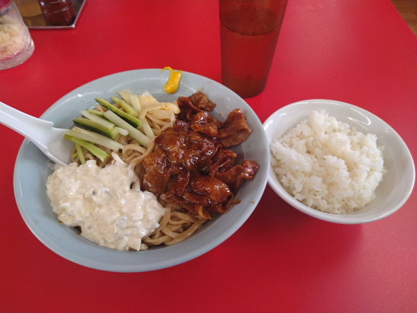 「すごい冷し中華(300g)¥1150+ライス¥100-」@立川マシマシ 小山店の写真