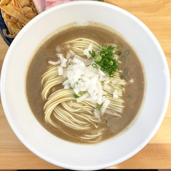 「濃厚煮干ソバ【塩】」@煮干ソバと米 今日の1番の写真