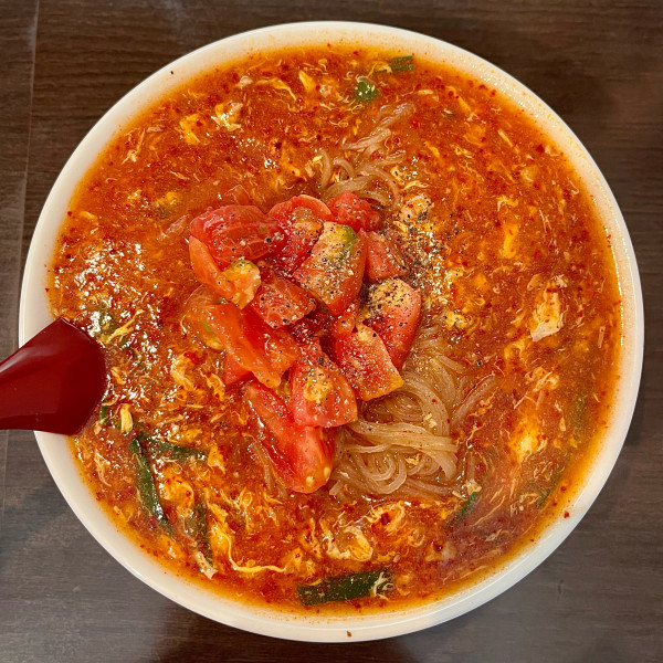 「とまと辛麺（1,220円）」@辛麺本舗 さやかの写真