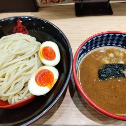つけ麺 玉子 中盛無料