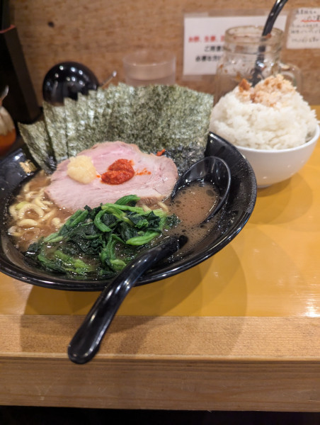 「ラーメン+海苔+大ライス(無料)✖2」@横浜家系ラーメン 麺家福増の写真