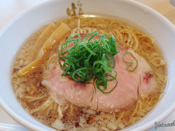 「背脂醤油らぁめん（850円）」@らぁ麺はやし田 岩槻店の写真