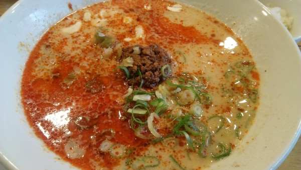 「白ごま担担麵 1080円」@麺やすする 担担麺の写真