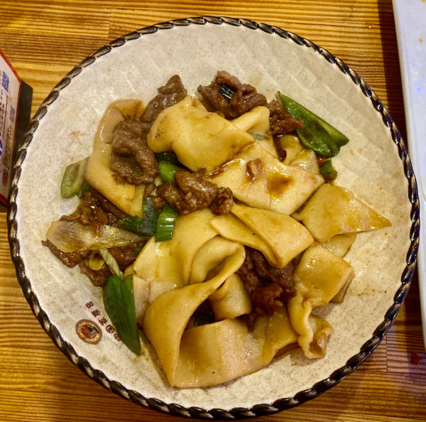 「ベルト麺」@中国茶房8 新宿店の写真
