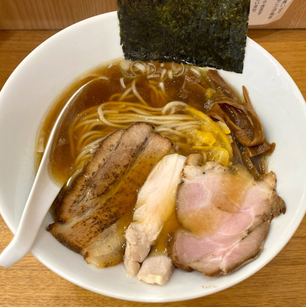 「中華そば 900円」@下町中華そば すずめ食堂の写真