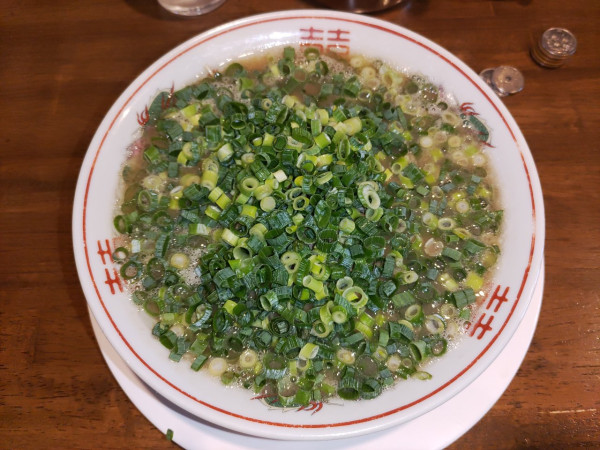 「豚骨ラーメン(ﾊﾞﾘｶﾀ)+ﾁｬｰｼｭｰ+ﾈｷﾞ+替玉２回  ｷ」@ラーメン池田の写真