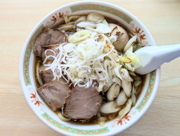 「ねぎチャーシューメン 特盛   1100円」@手打ラーメン 長八の写真