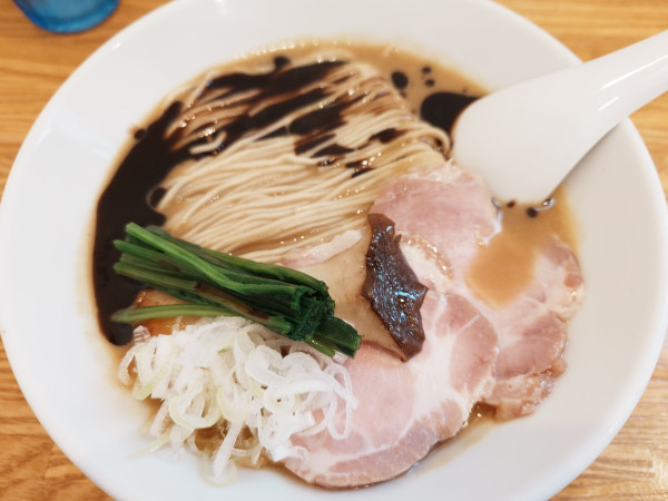 「【限定】牡蠣出汁味噌の自家製黒マー油ラーメン」@ぬまちゃんラーメンの写真