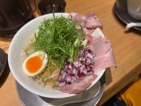 「セアブラニボシそば」@ヒトヤドノクジラの写真