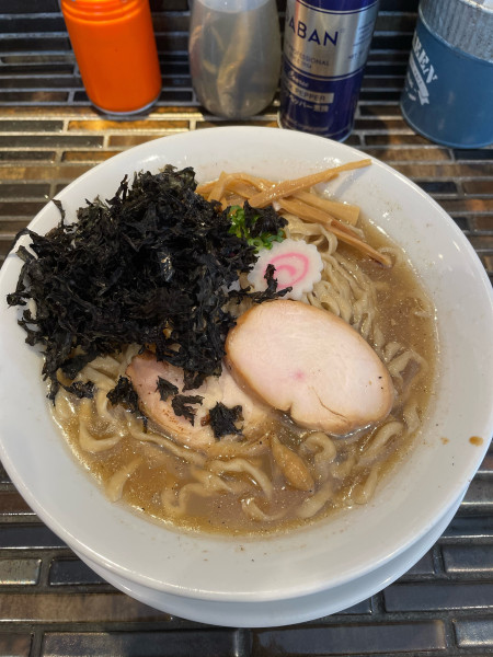 「てもみ煮干しらーめん」@noodles kitchen GUNNERS 新丸子店の写真