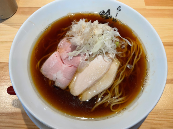 「鶏醤油　￥８８０」@らーめん吟雅の写真