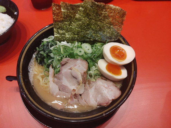 「味玉ラーメン」@八代目 麺家 あくた川の写真