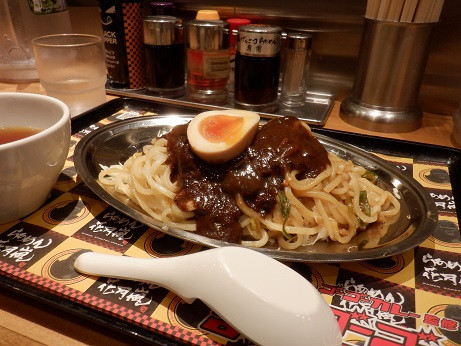 「嵐ゴーゴーまぜそば」@らあめん花月嵐 菊名駅前店の写真